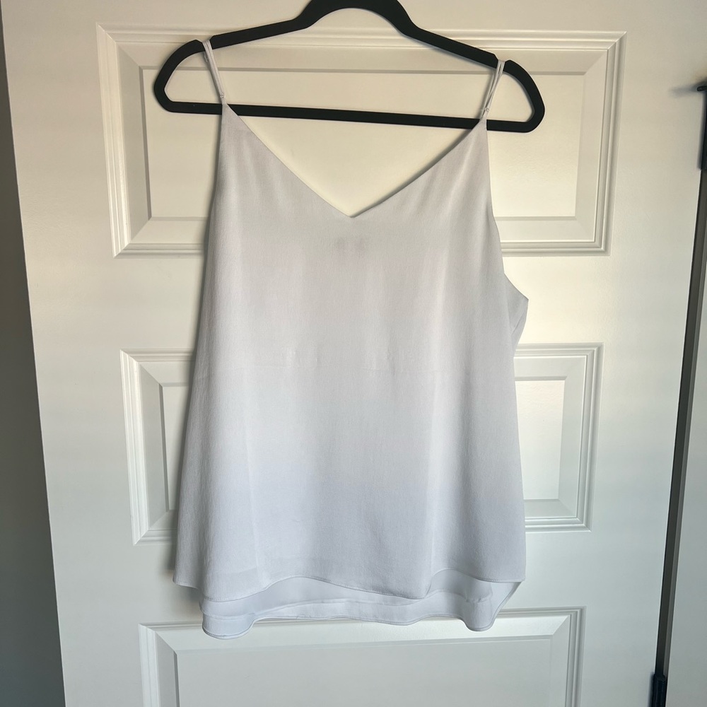 Express white camisole. Size XL. ~EUC~ Non-Smoking home